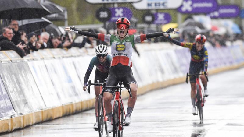 Straordinaria Elisa Longo Borghini, il Fiandre è suo!