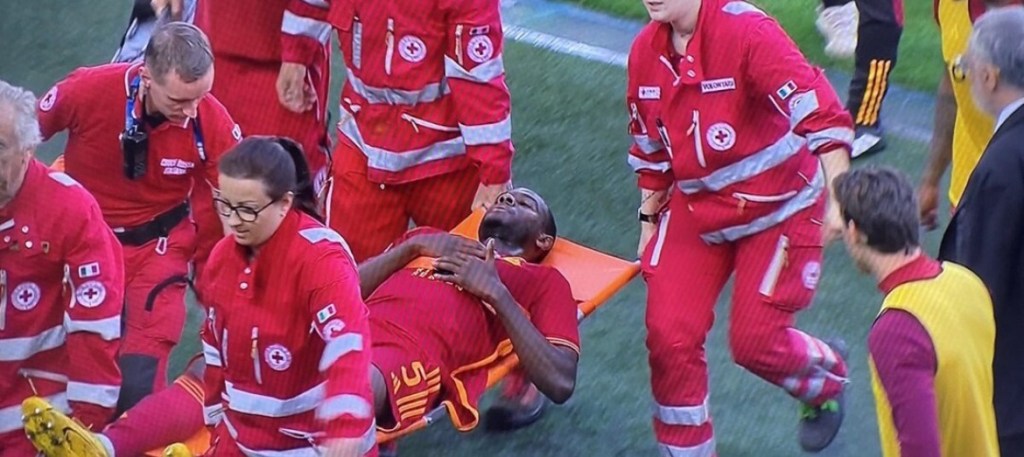 Udinese – Roma: N’Dicka si accascia al suolo, partita&nbsp;sospesa.