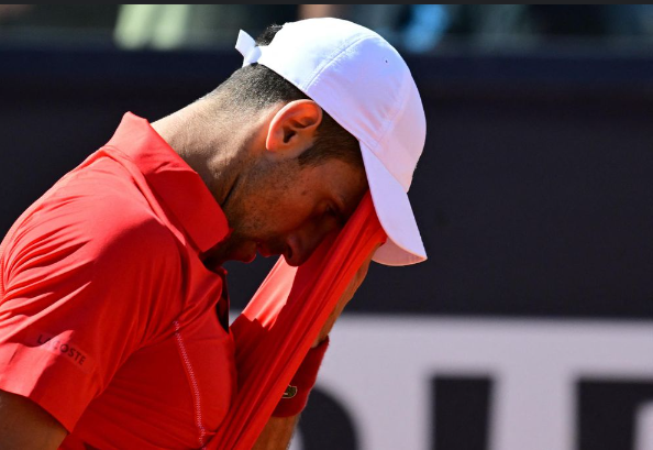 ATP Roma: clamoroso tonfo di Djokovic, Tabilo vince 2-0.