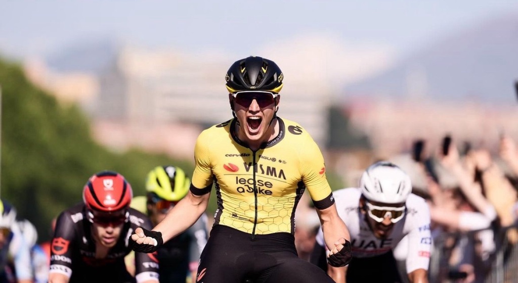 Giro d’Italia 2024 – Kooij beffa Milan, primo successo al giro per l’olandese!