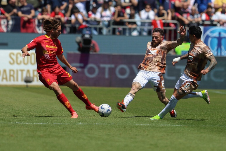 Finisce in parità lo scontro salvezza tra Cagliari e&nbsp;Lecce